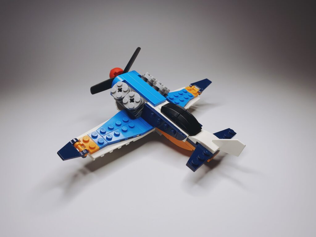 LEGO® Classic — Propeller Plane (31099) — Timelapse Speed Build ...